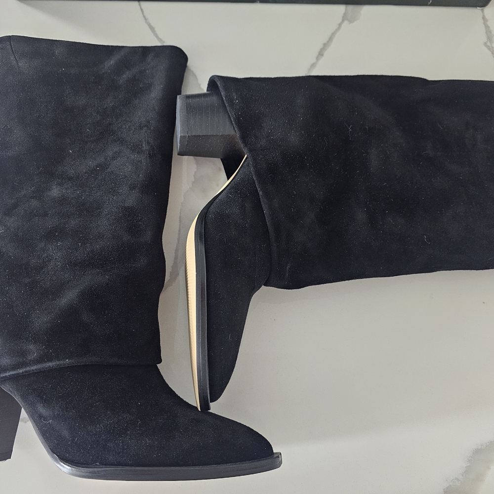 Elegant Black Suede Women's Boots